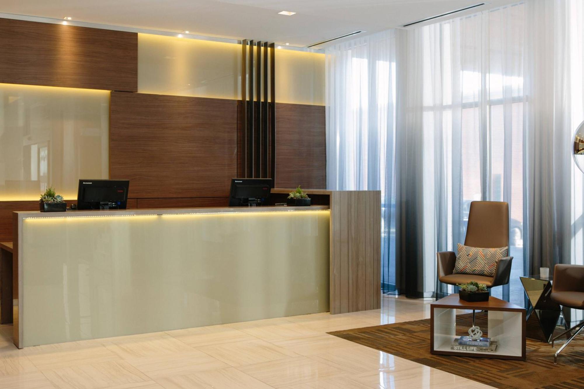 Ac Hotel Kansas City Plaza Bagian luar foto