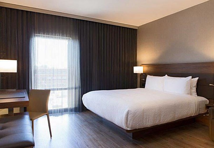 Ac Hotel Kansas City Plaza Bagian luar foto